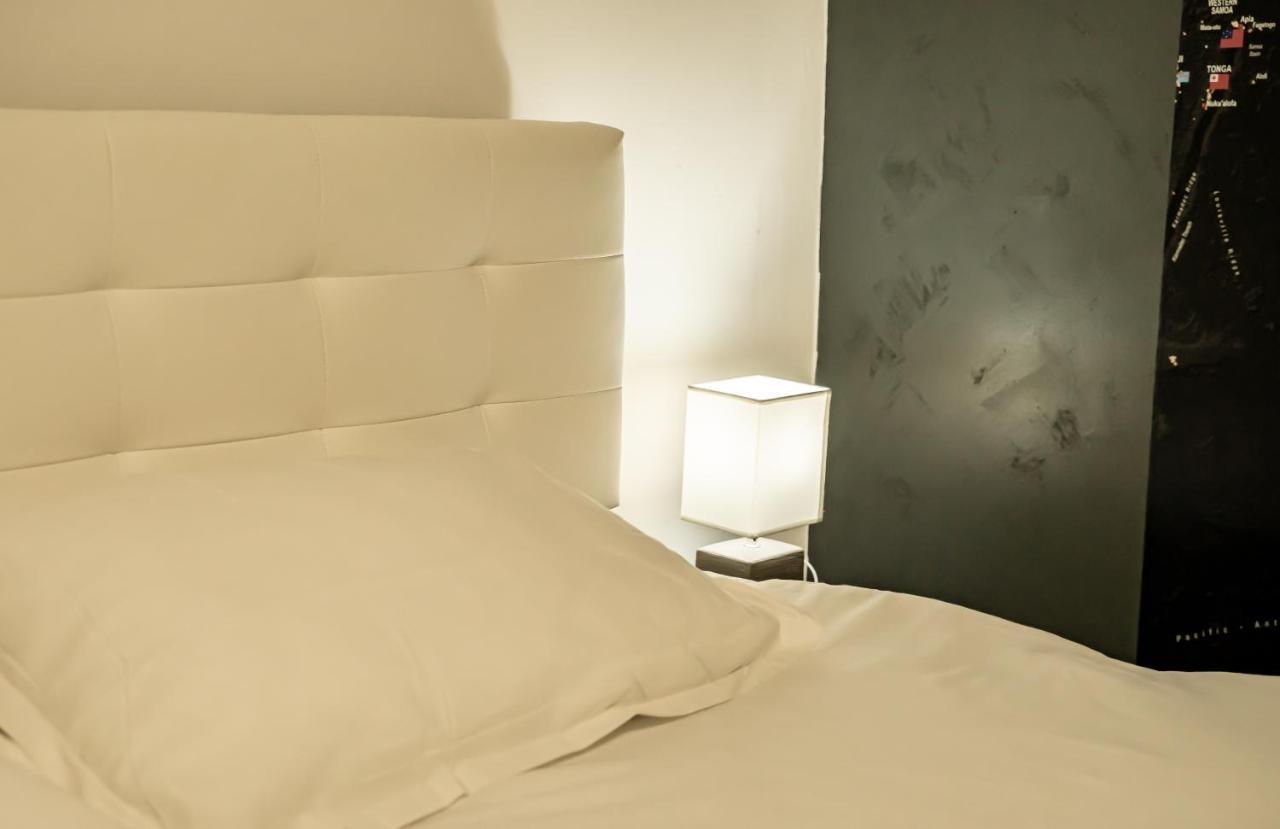 Studio Six Continents Petroşani Екстериор снимка